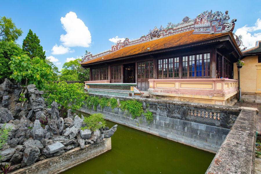 Visite de la Cité Impériale – Toucher la profondeur de l'histoire